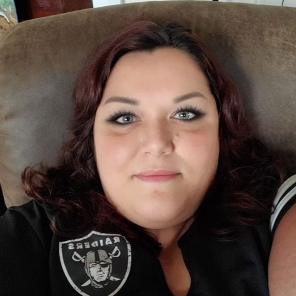 Profile Picture of Jenny Gauger (@jennygauger18) on Poshmark