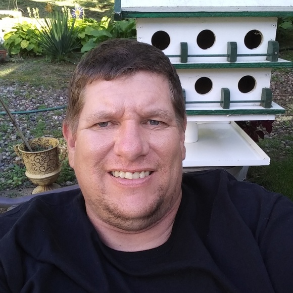 Profile Picture of Charles Leppert (@chuck1099755) on Poshmark