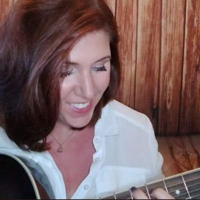 Profile Picture of Roxanne Pearson (@runnerrox) on Twitter