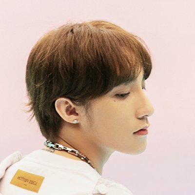 Profile Picture of M-TP (@sontungmtp777) on Twitter