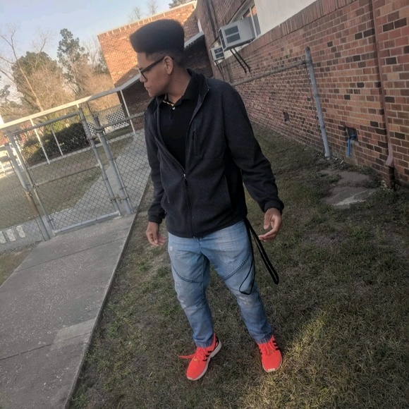 Profile Picture of Marcus Solomon (@marcus_solomon) on Poshmark