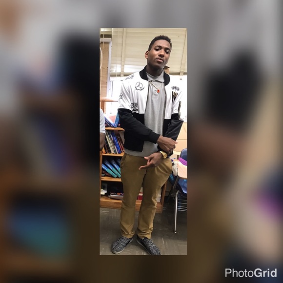 Profile Picture of Micheal Foster (@mulamike23) on Poshmark