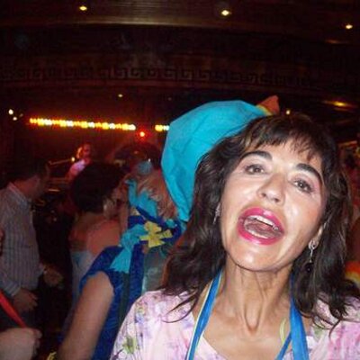 Profile Picture of Julia Lozano Martíne (@73748483H) on Twitter
