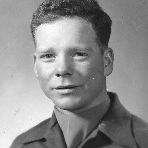 Profile Picture of Bobby Evans (@rowdybob) on Poshmark