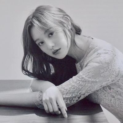 Profile Picture of Jiwon 김 (@geewoniiee) on Twitter
