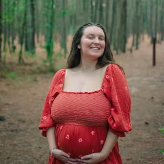 Profile Picture of l i l y s t e v e n s (@lily.foster) on Instagram