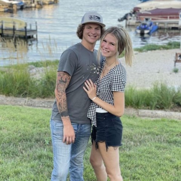 Profile Picture of Austin Alexander (@austinalexan132) on Poshmark