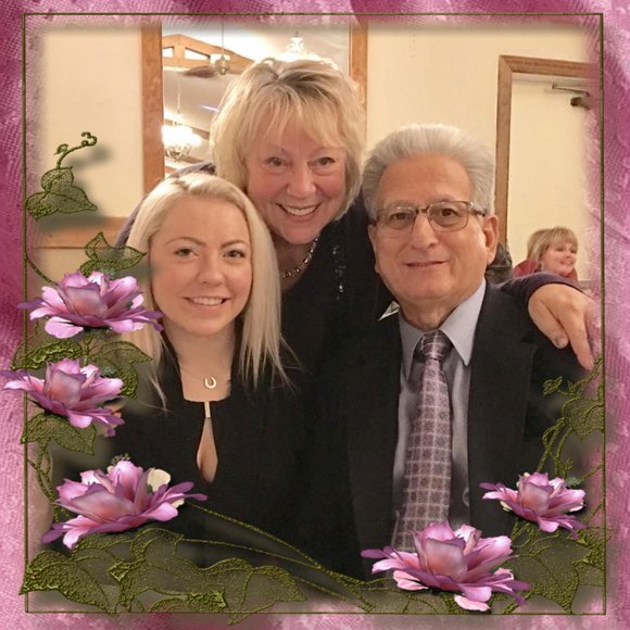 Profile Picture of Danielle Lepore (@anmlnutz) on Poshmark