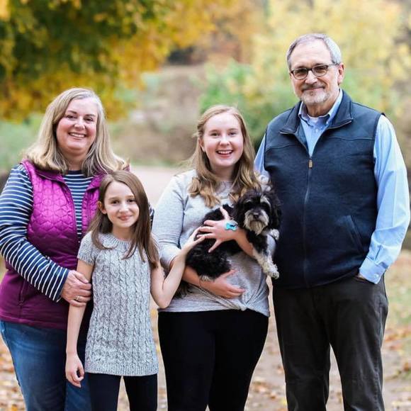 Profile Picture of Jennifer Ambarian (@jentolzman) on Poshmark