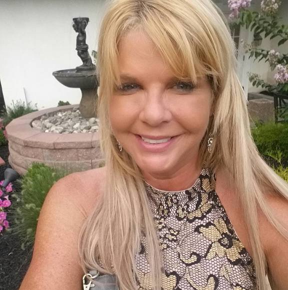 Profile Picture of Linda Serata (@ljserata) on Poshmark