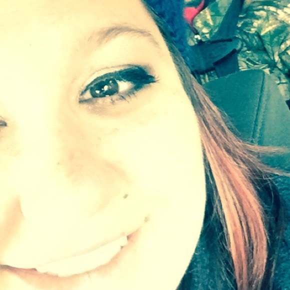 Melissa Slater - Poshmark Profile Picture of Melissa Slater (@mds919) on Poshmark