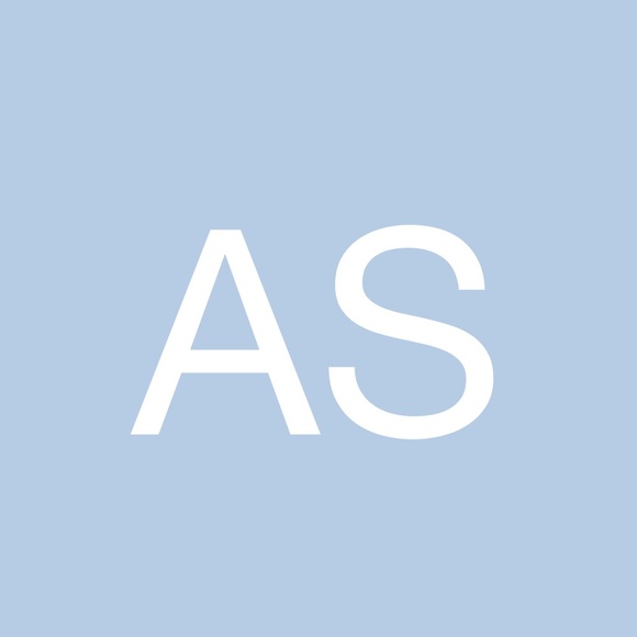 Profile Picture of Anita Singh (@anitafrancis144) on Poshmark