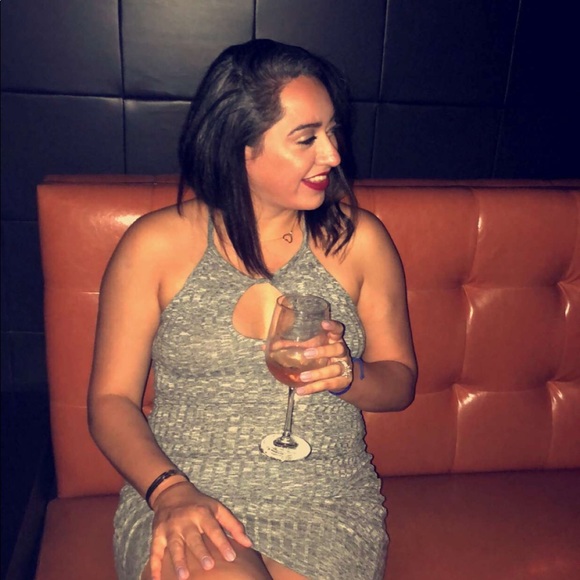 Profile Picture of Megan Faugno (@megantoinette) on Poshmark