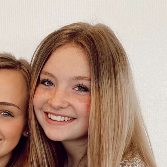 Profile Picture of Addyson Conaway (@addysonconaway) on Poshmark