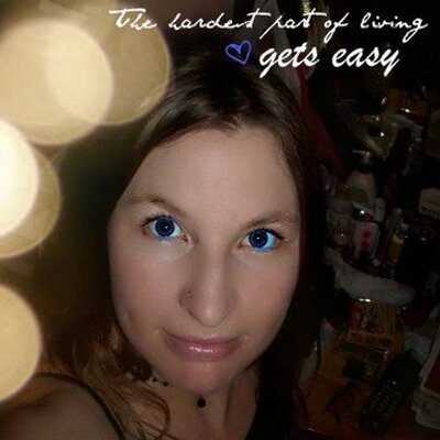 Profile Picture of Jennifer Dore (@JenniferDore3) on Twitter