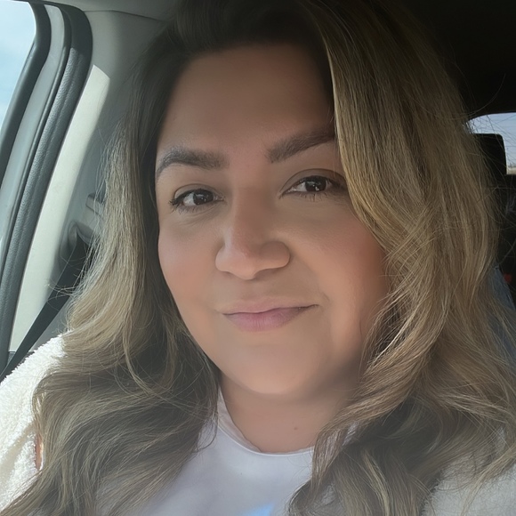 Profile Picture of Erica Wright (@ericawright627) on Poshmark