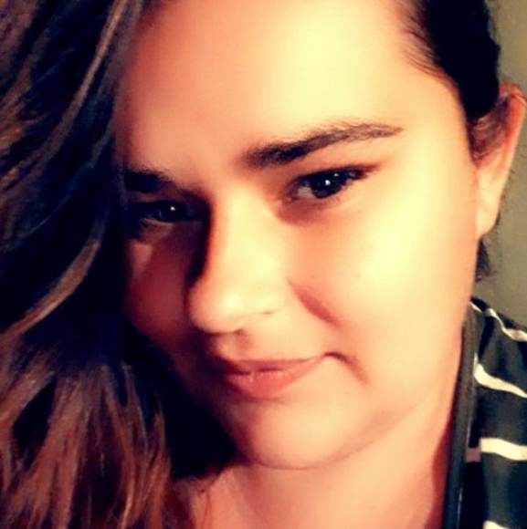 Profile Picture of Rebecca Holt (@rebeccaholt474) on Poshmark