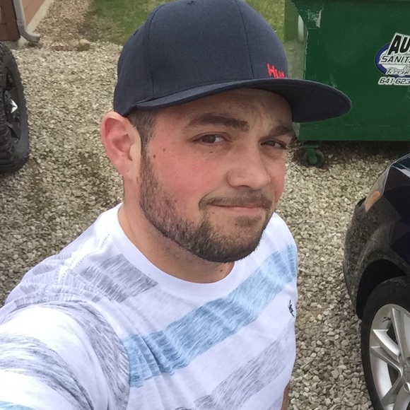 Profile Picture of Craig Fulton (@craigfulton) on Poshmark