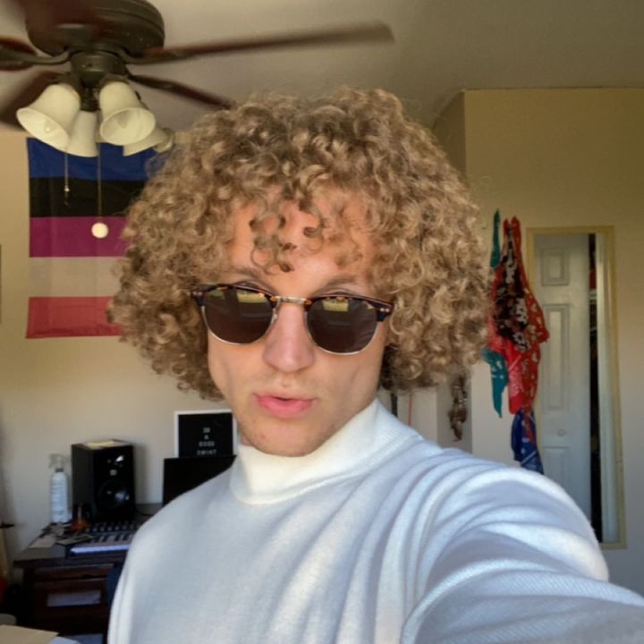 Profile Picture of Andrew (@andyrew_uncles) on Tiktok