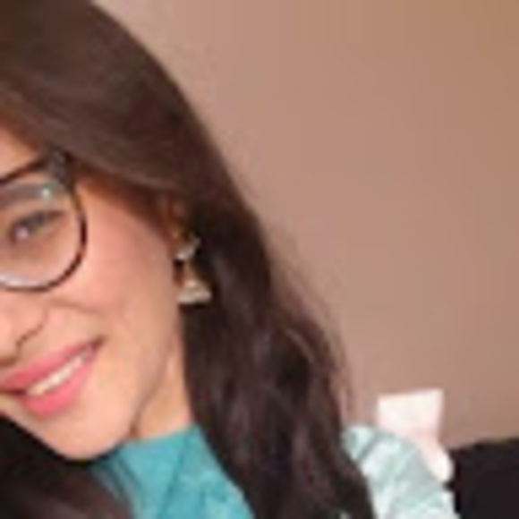 Amrit Kaur - Poshmark Profile Picture of Amrit Kaur (@canamrit1) on Poshmark