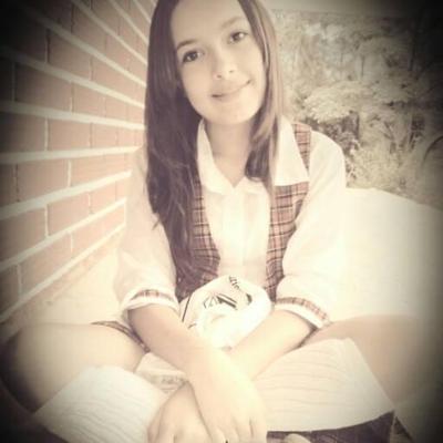 Profile Picture of Alejandra Urrego (@AlbaRosaUrrego) on Twitter
