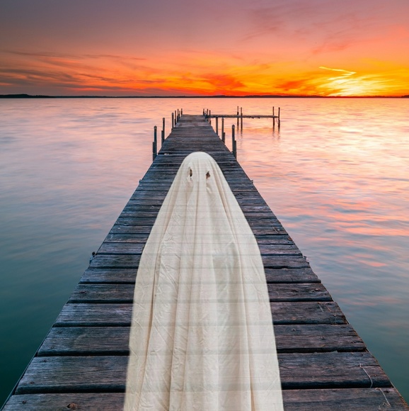 Profile Picture of Callysta Rinehart (@ccookiesnmilk) on Poshmark