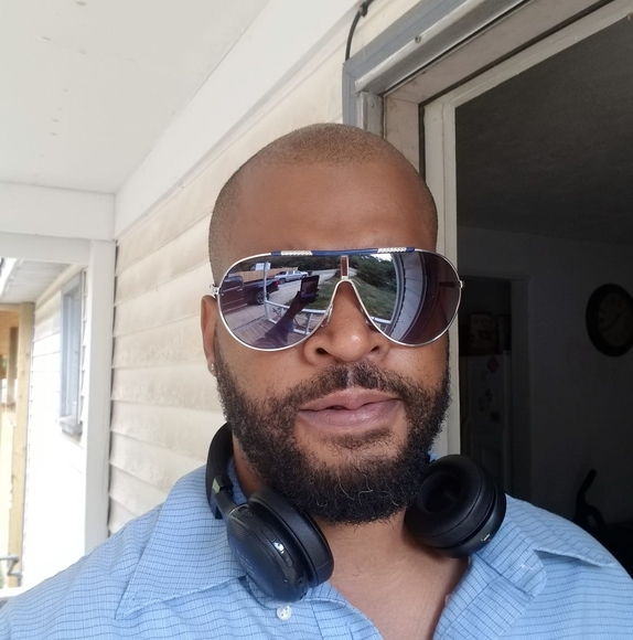 Profile Picture of Alexander Jackson (@alexxj09) on Poshmark