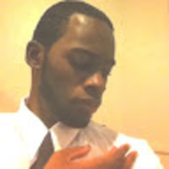 Profile Picture of Daniel Railey (@dannyrailey2) on Poshmark