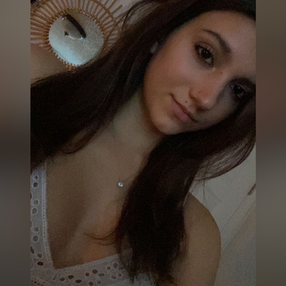 Profile Picture of Payten Hillyer (@hillyerpayten) on Poshmark