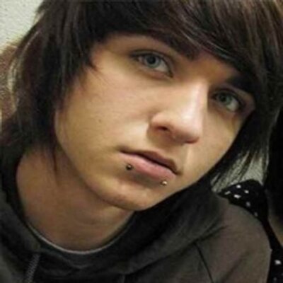 Profile Picture of Lance (@SuziDunlap1) on Twitter
