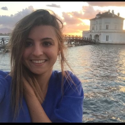 Profile Picture of Alice Marchionne (@MarcAly_) on Twitter