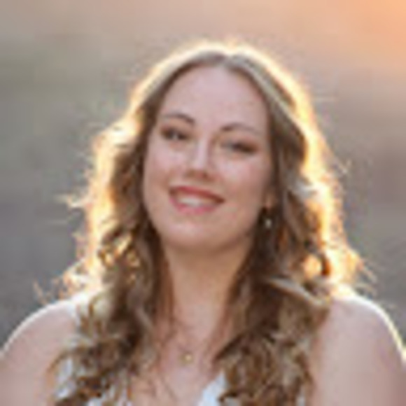 Profile Picture of Christiana Mracek (@c_mracek) on Poshmark