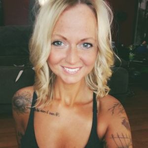 Profile Picture of Nicole Calabrese (@nici_jo_xo) on Twitter