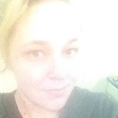 Profile Picture of Jessica (@TangleToes90) on Twitter