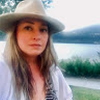 Profile Picture of Elizabeth Dall (@elizabeth-dall-1) on Quora