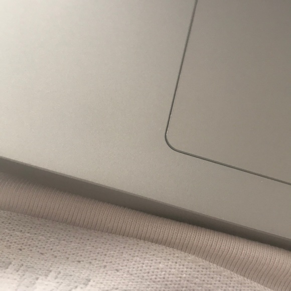 Profile Picture of Michael Gruppie (@bhhvhjvg) on Poshmark