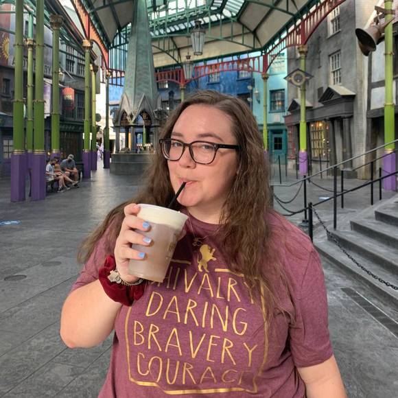 Profile Picture of Sierra Taintor (@sierrataintor11) on Poshmark