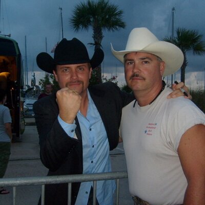 Profile Picture of Randy Ryder (@bullryder) on Twitter