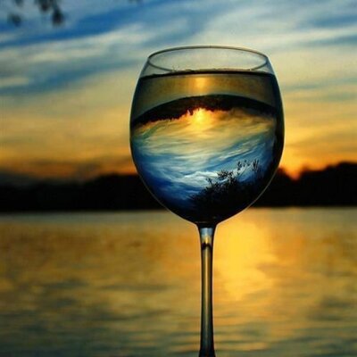 Profile Picture of Jackie McConnell (@@alohafromjackie) on Twitter