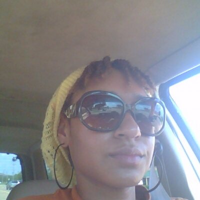 Profile Picture of Whitney Menogan (@Luckygrl31) on Twitter