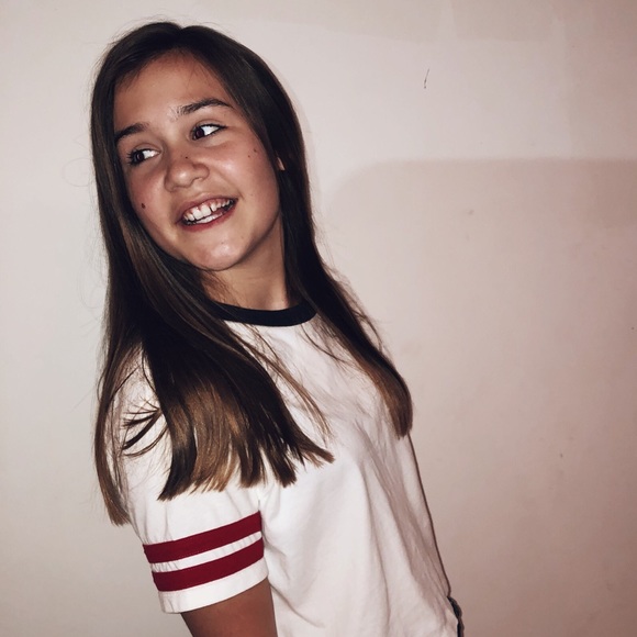 Profile Picture of Josie Heefner (@jheefner1) on Poshmark