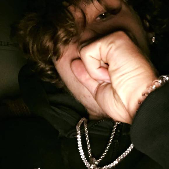 Profile Picture of Tony Daehler (@tonydaehler) on Poshmark