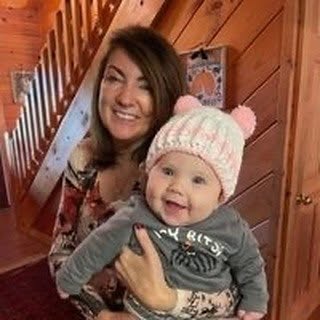 Profile Picture of Angela Theriault (@angelatheriault) on Instagram