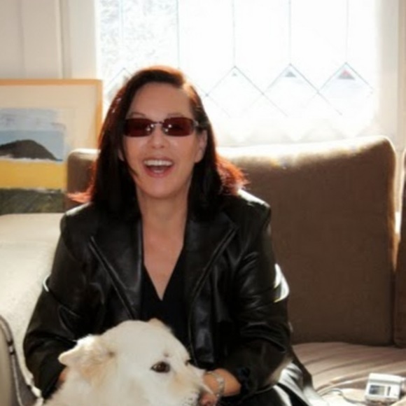 Profile Picture of Jan Petri harper haines (@harperhaines) on Poshmark