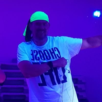 Profile Picture of Chris James (@chrisjam1974) on Twitter