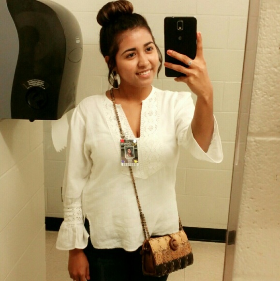 Profile Picture of Claudia Ruan (@claudiaruan97) on Poshmark