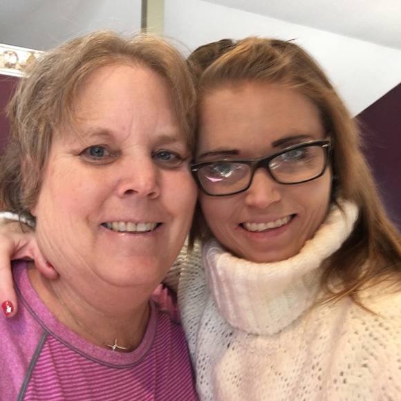 Profile Picture of Bridget Bergeson (@bridgetbergeson) on Poshmark