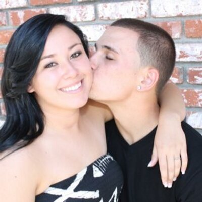 Profile Picture of Devin & Kelsey (@DevinandKels) on Twitter