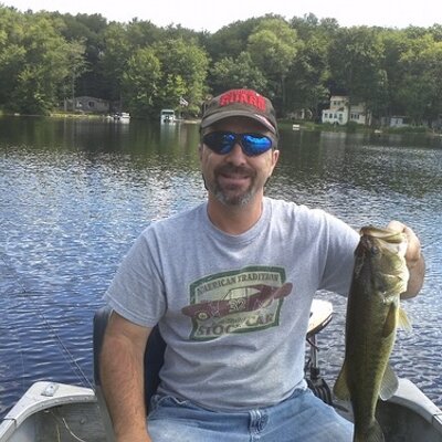 Profile Picture of Michael Deslauriers (@MichaelDeslauri) on Twitter