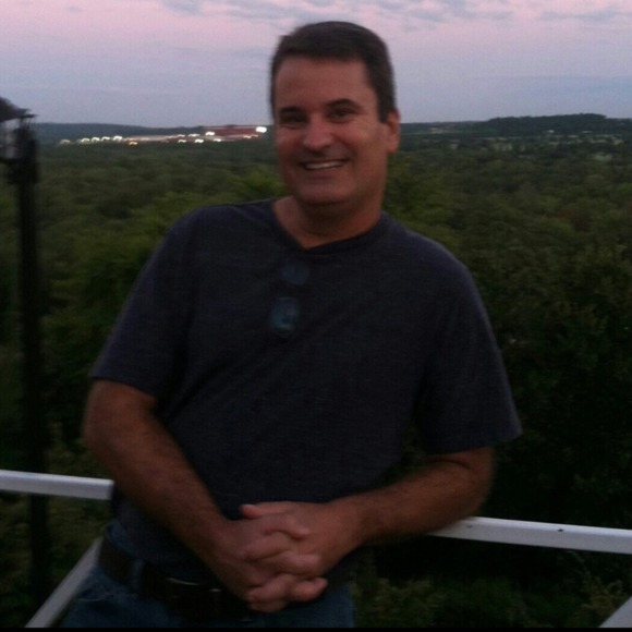 Tim Tidwell - Poshmark Profile Picture of Tim Tidwell (@ttidwe01) on Poshmark